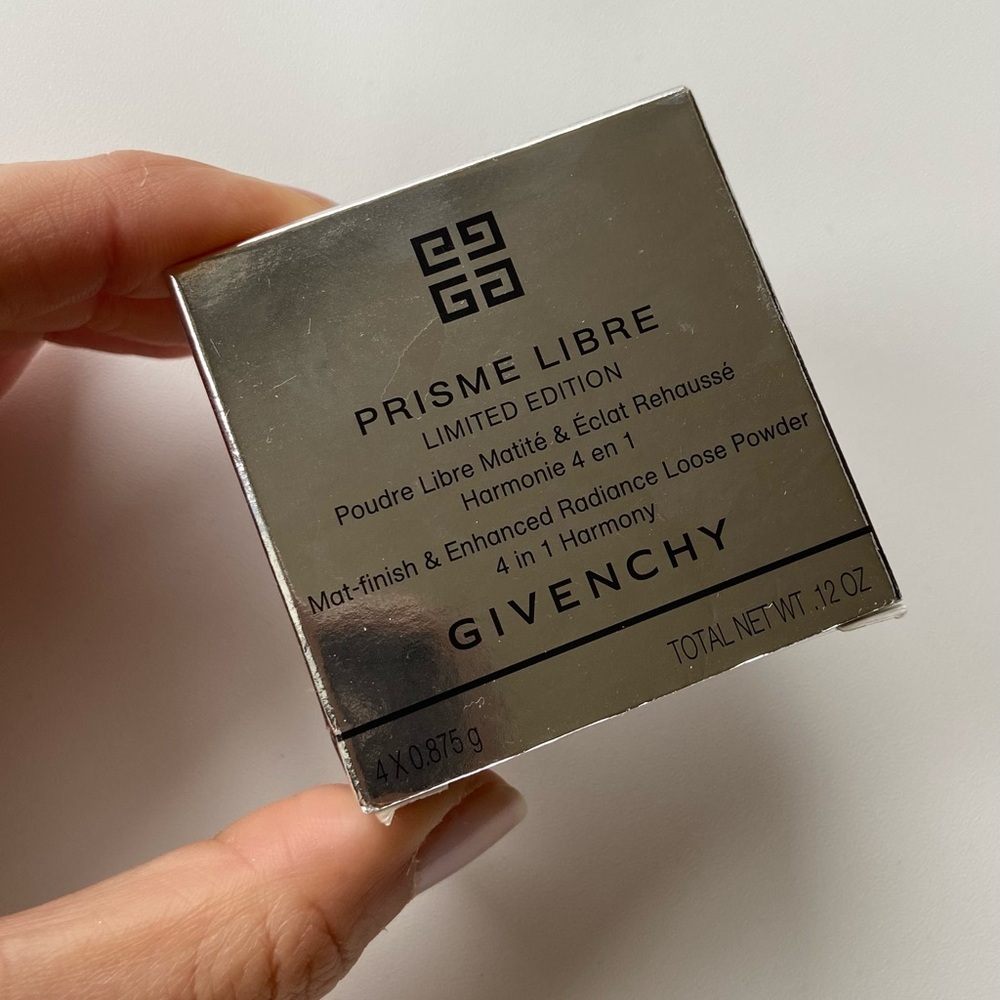 Givenchy Limited Edition Prisme Libre Radiance Loose Powder - Picture 2 of 11